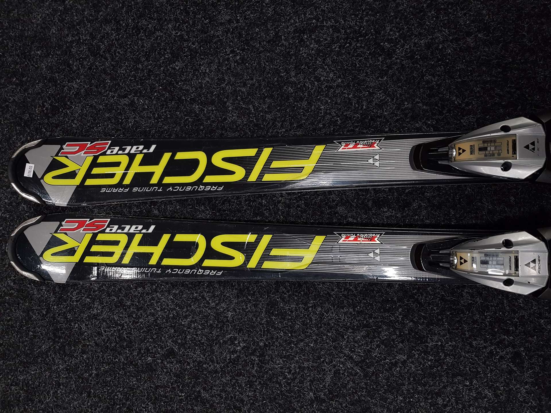 Použité lyže FISCHER RC4 + viazanie Fischer10