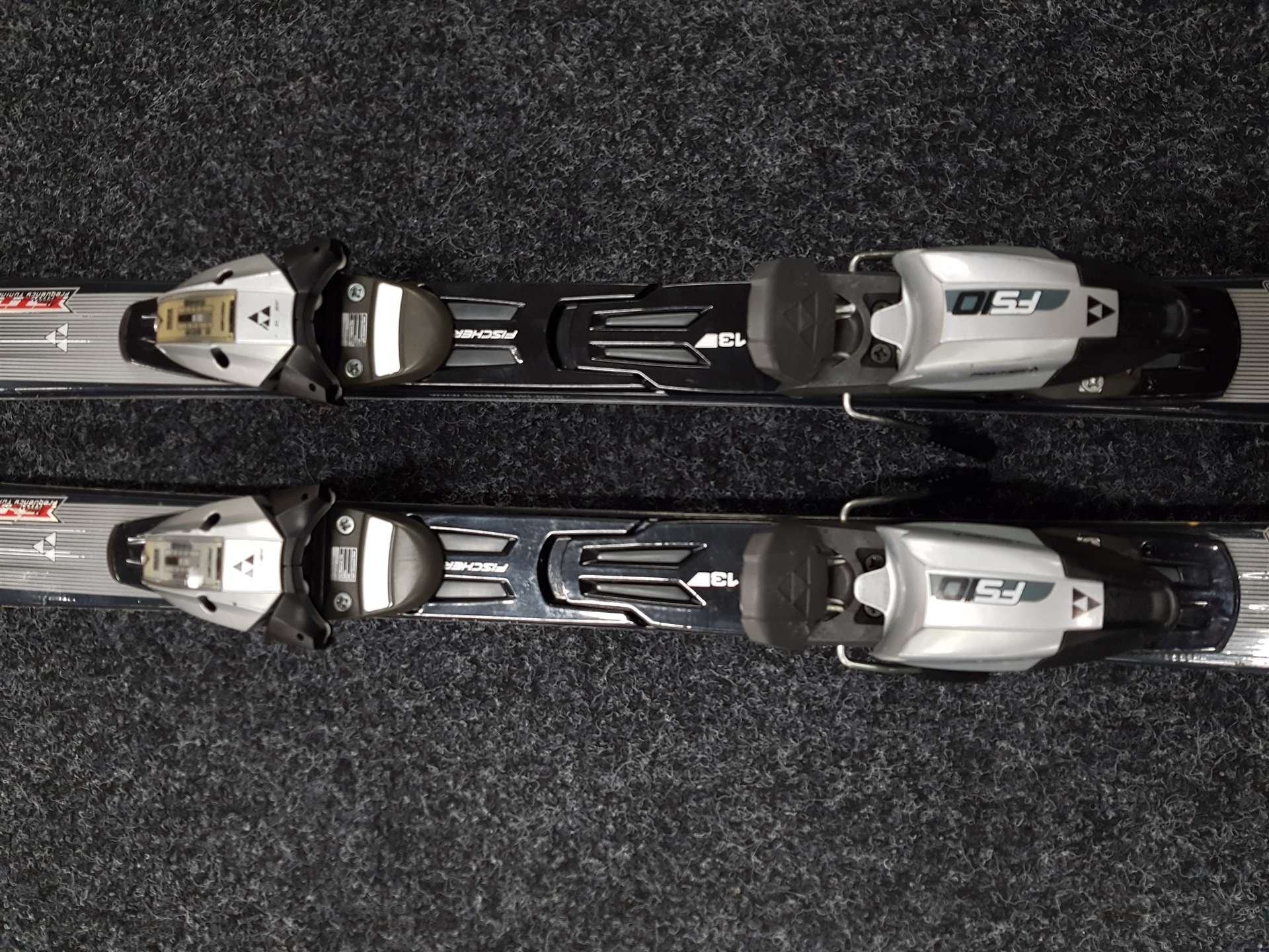 Použité lyže FISCHER RC4 + viazanie Fischer10