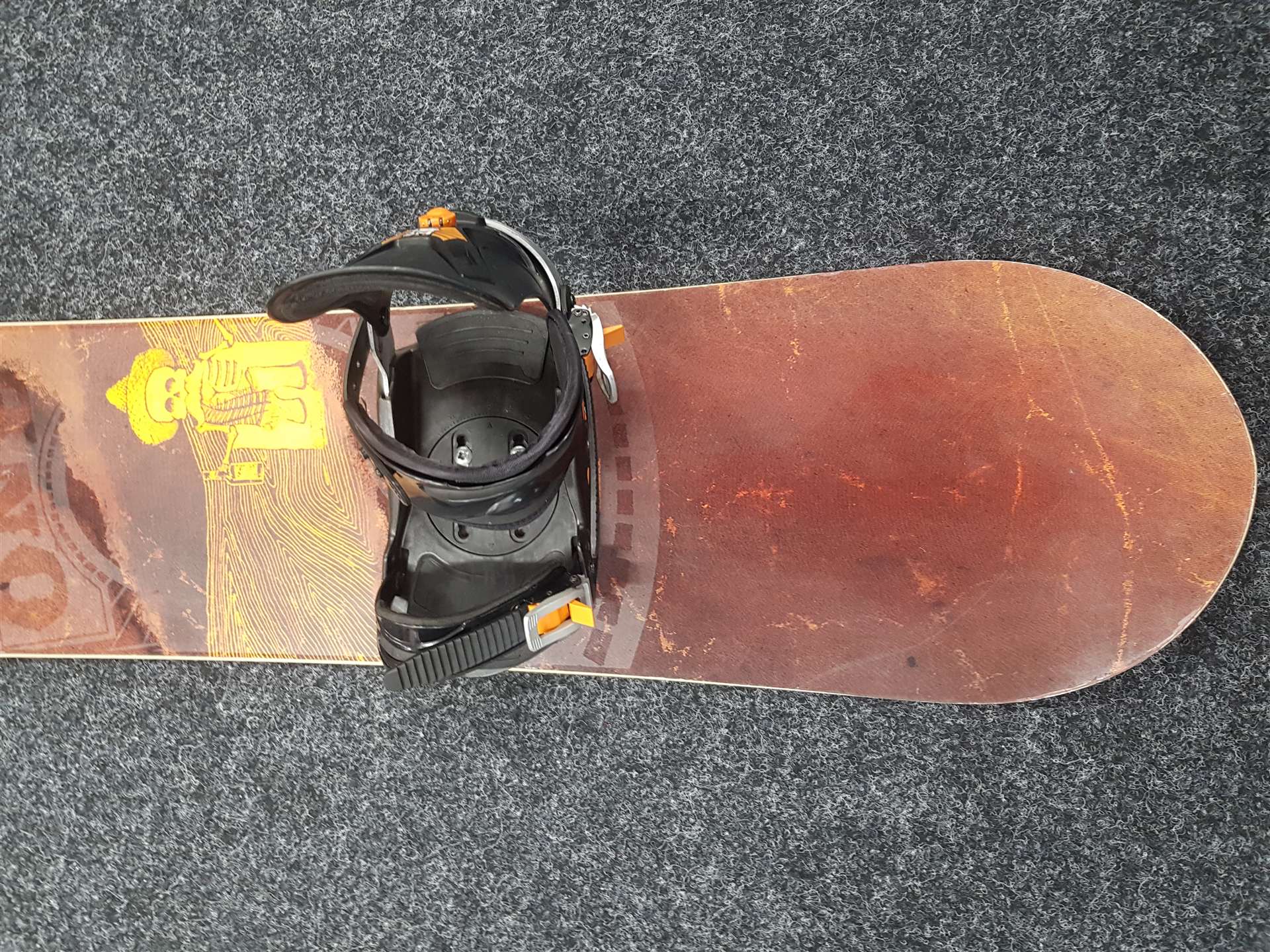 Použitý snowboard ROSSIGNOL One + viazanie Rossignol veľkosť L/XL