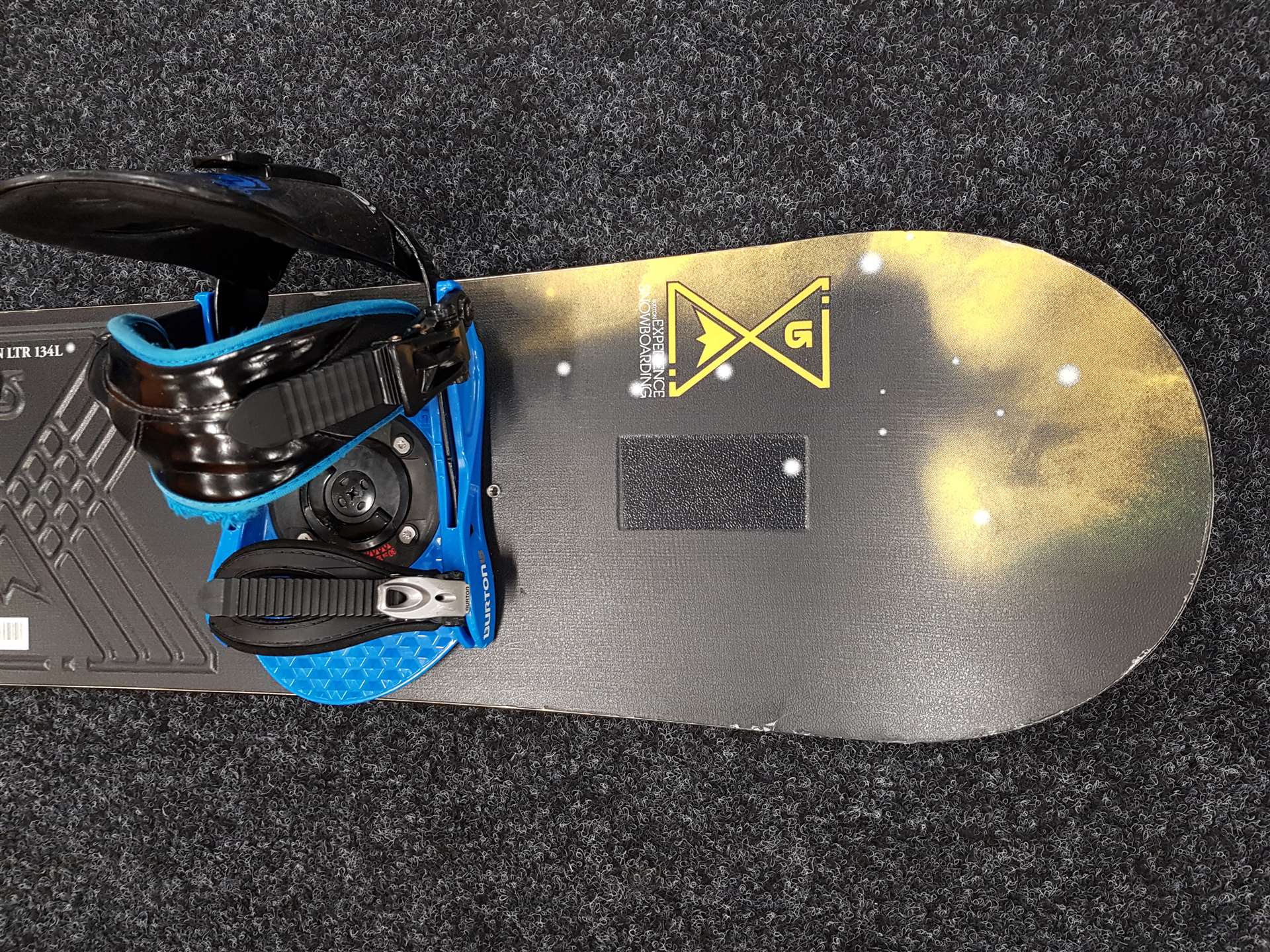 Použitý snowboard Burton LTR + viazanie Burton veľkosť S