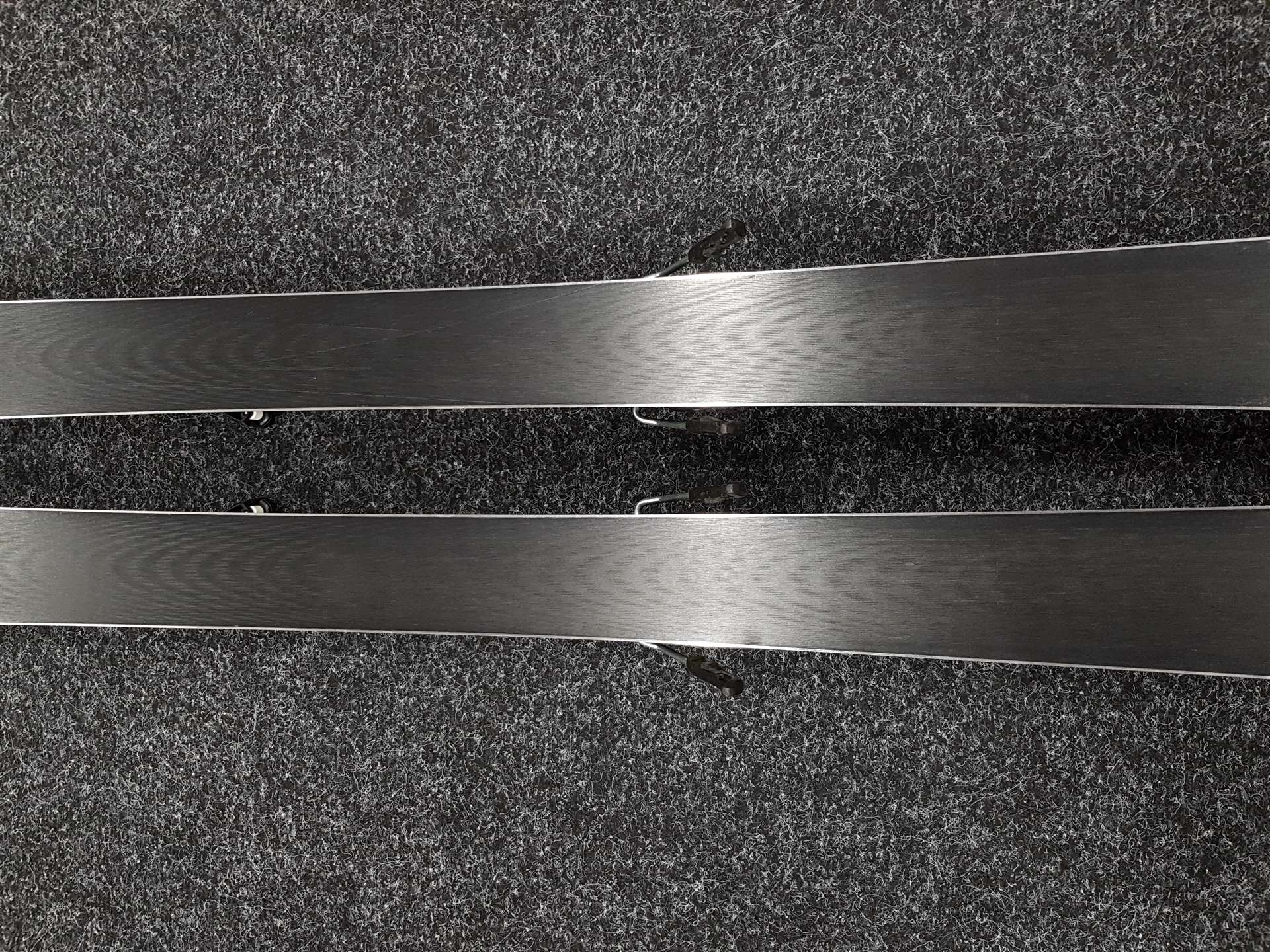 Použité lyže SALOMON S/Max Endurance + viazanie Salomon M10