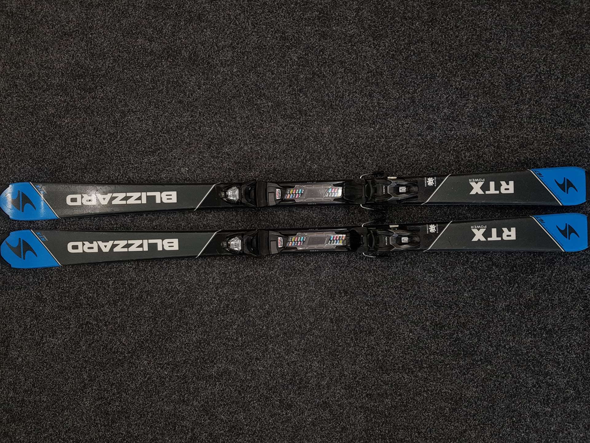 Bazárové lyže  BLIZZARD RTX Power