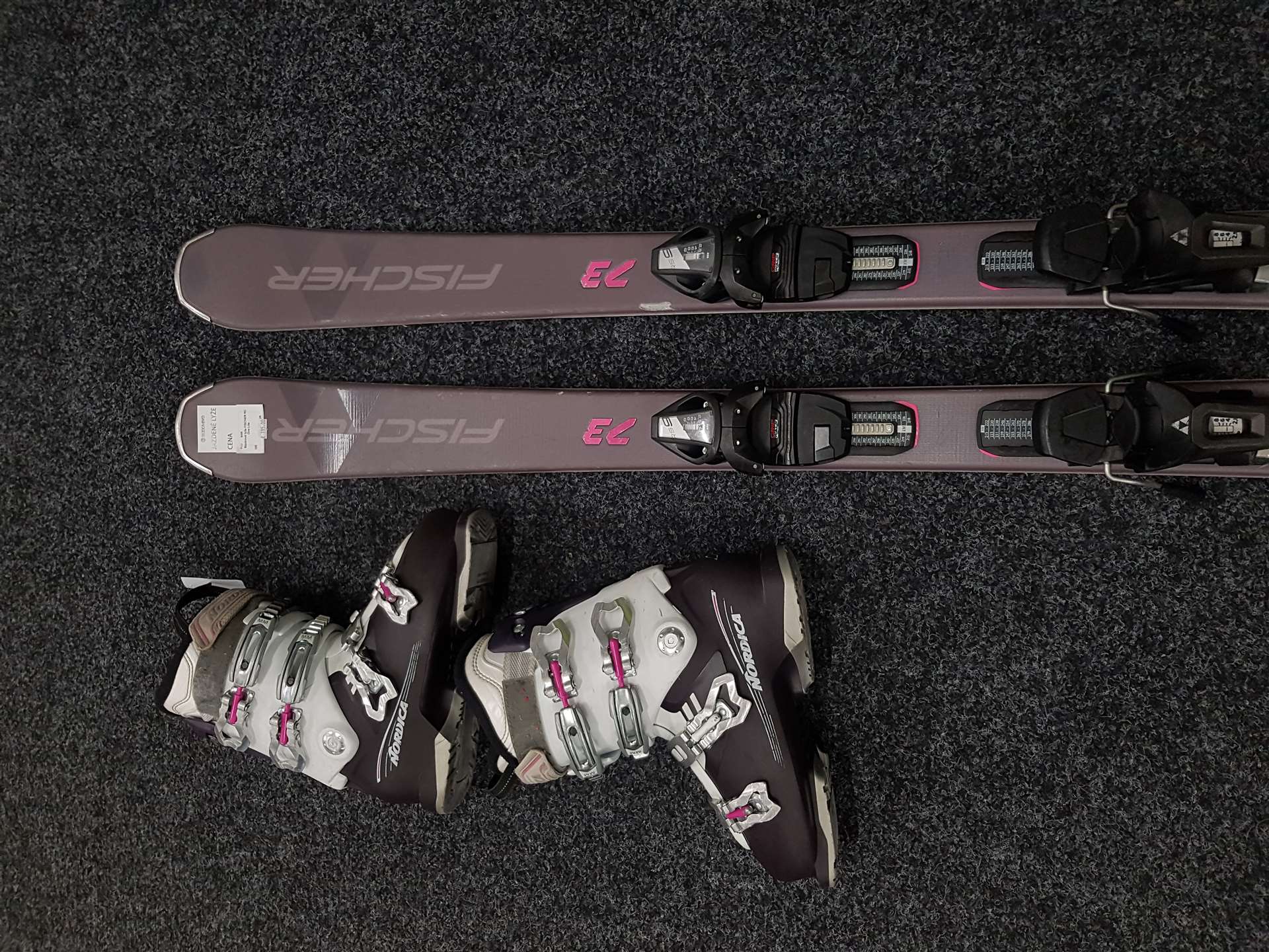 Bazárové lyže FISCHER RC One Lite + lyžiarky NORDICA VIXT 75