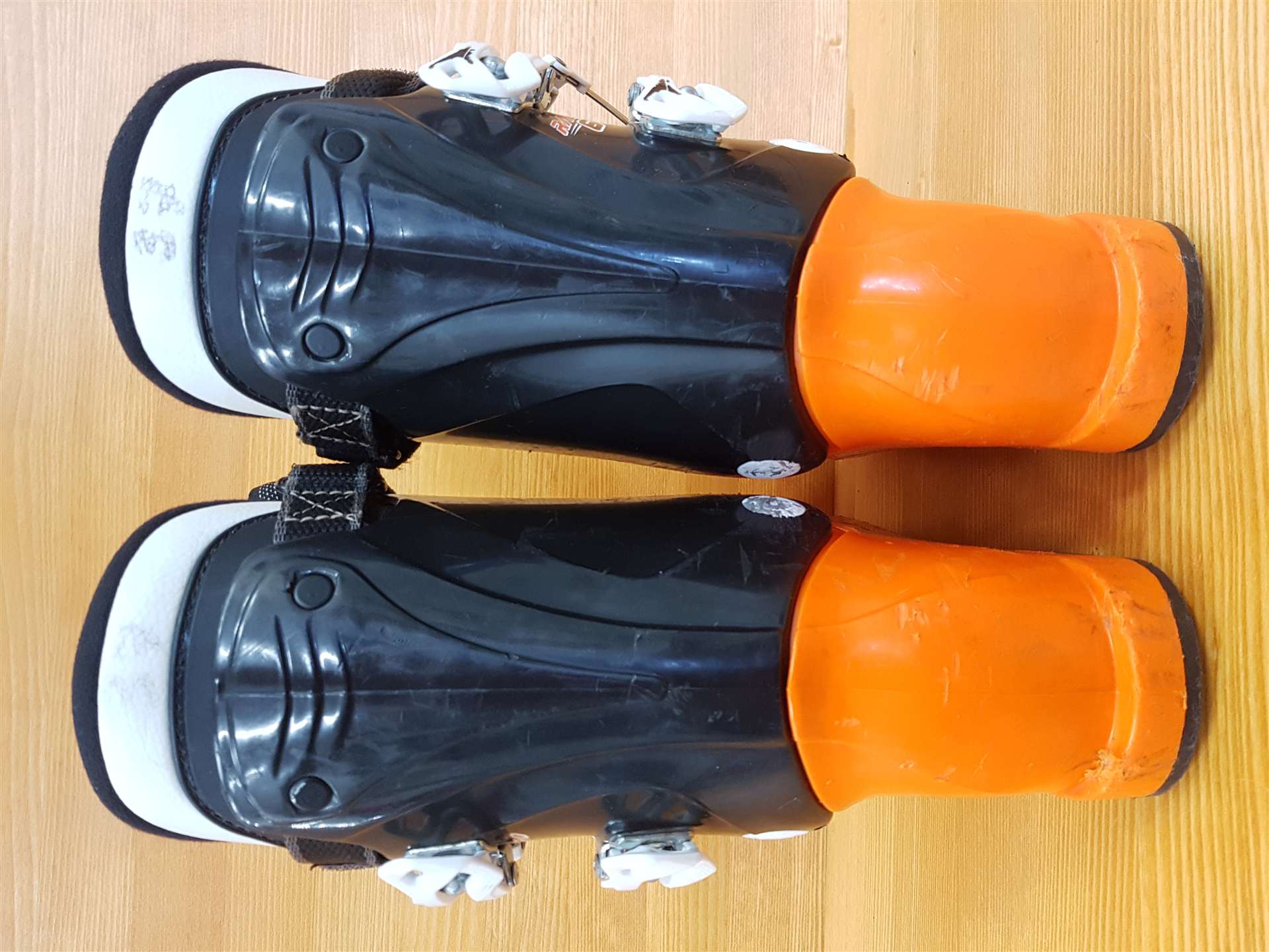 Použité lyžiarky TECNICA Race Pro 60