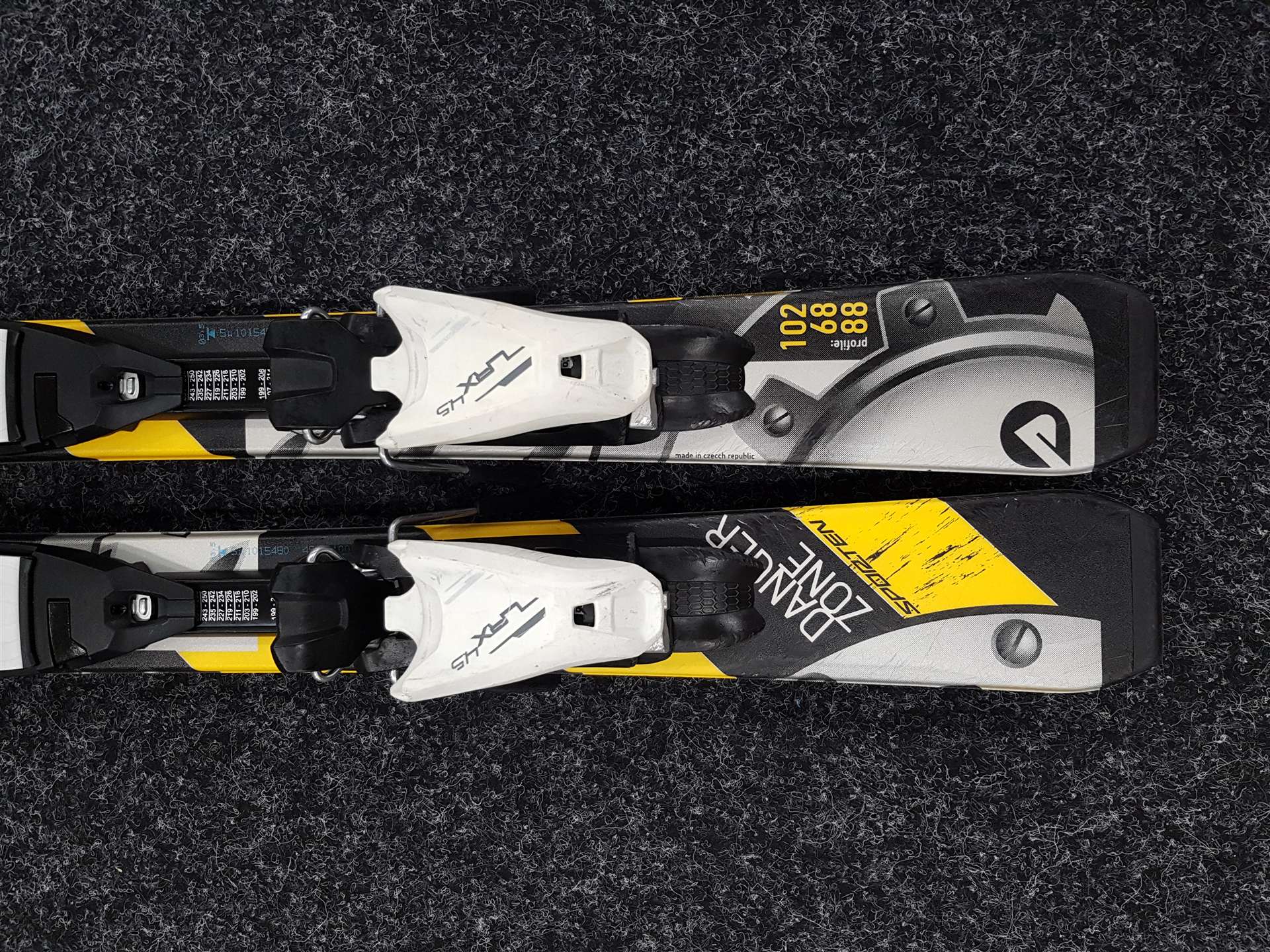 Použité detské lyže SPORTEN Danger Zone + viazanie Tyrolia LRX 4.5