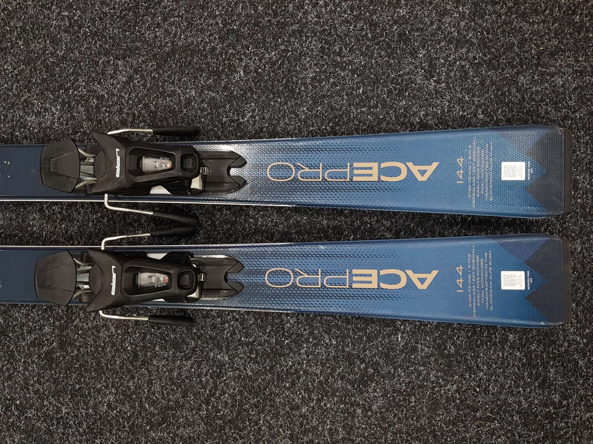 Použité lyže ELAN Ace Pro + viazanie Elan EL 10