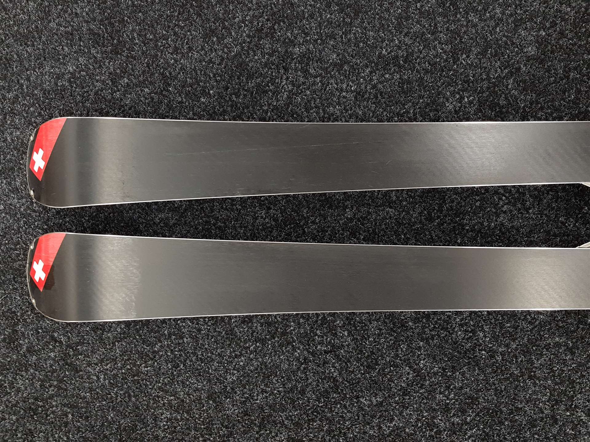 Použité lyže Stockli Laser + viazanie Salomon TI 10