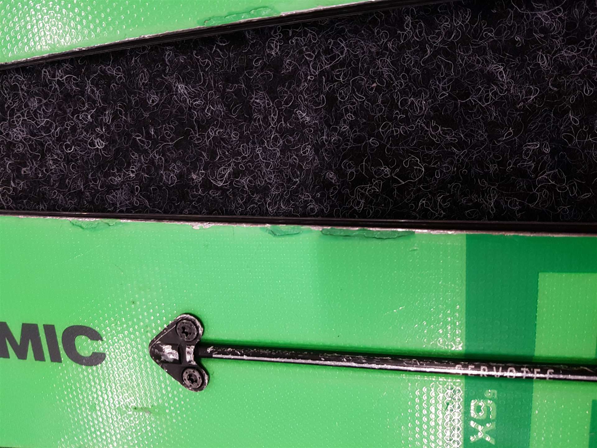 Použité lyže ATOMIC Redster X9s Ti + viazanie Atomic X 12 GW