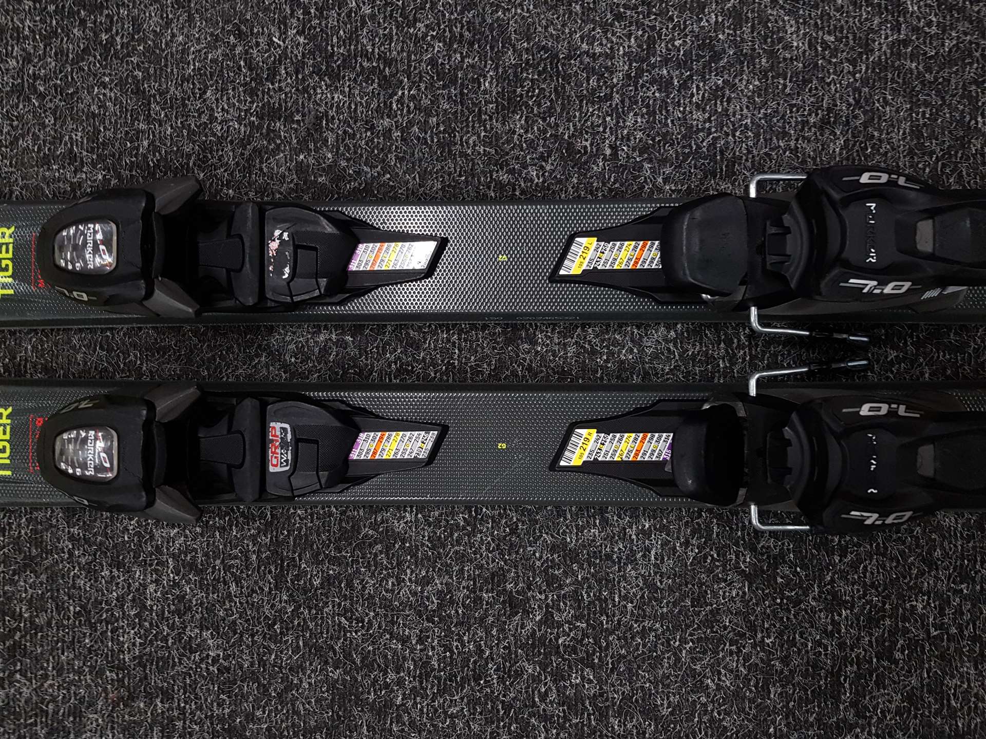 Použité lyže Volkl Racetiger JR