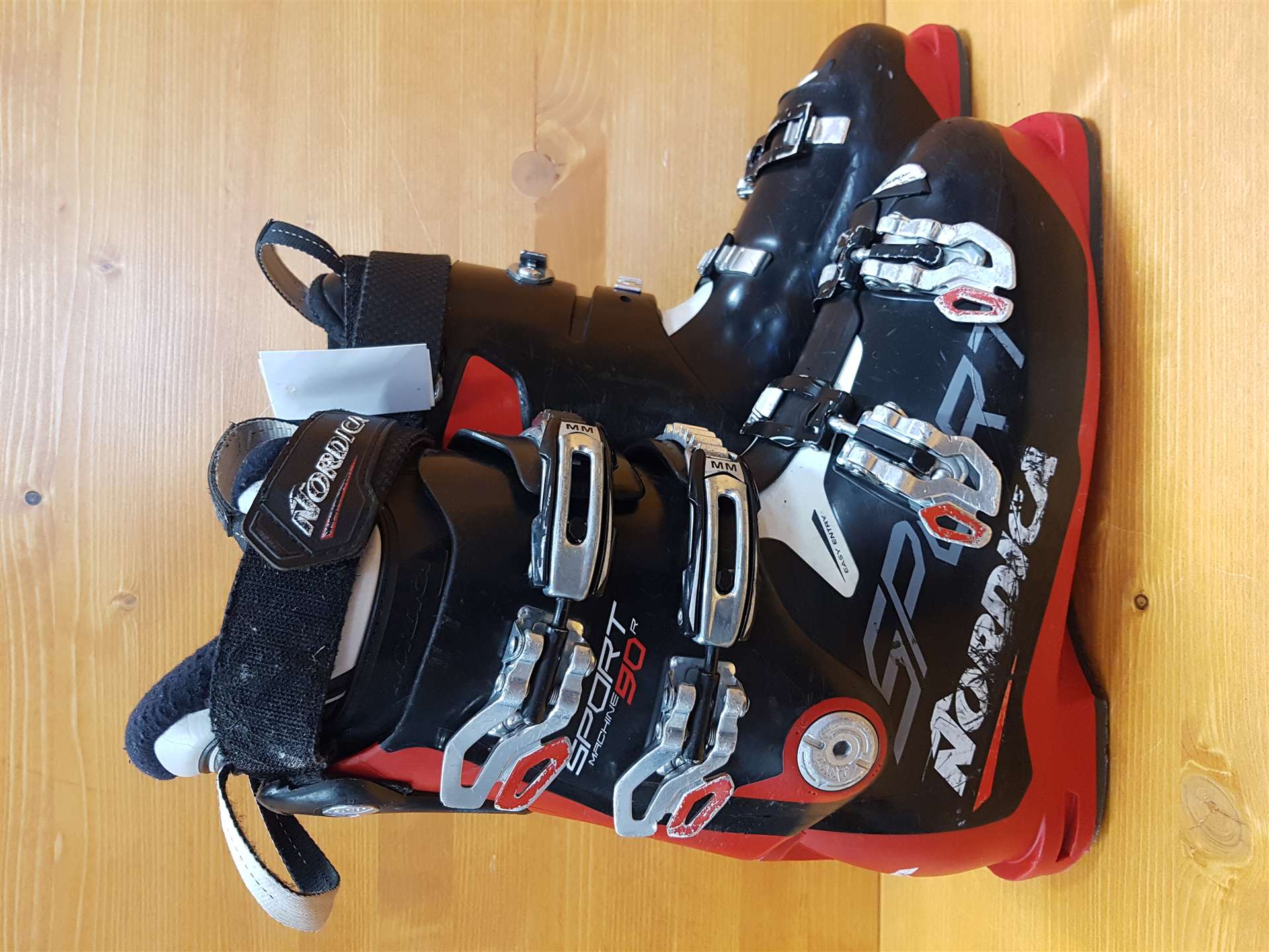 Použité lyžiarky NORDICA Sport Machine 90 R