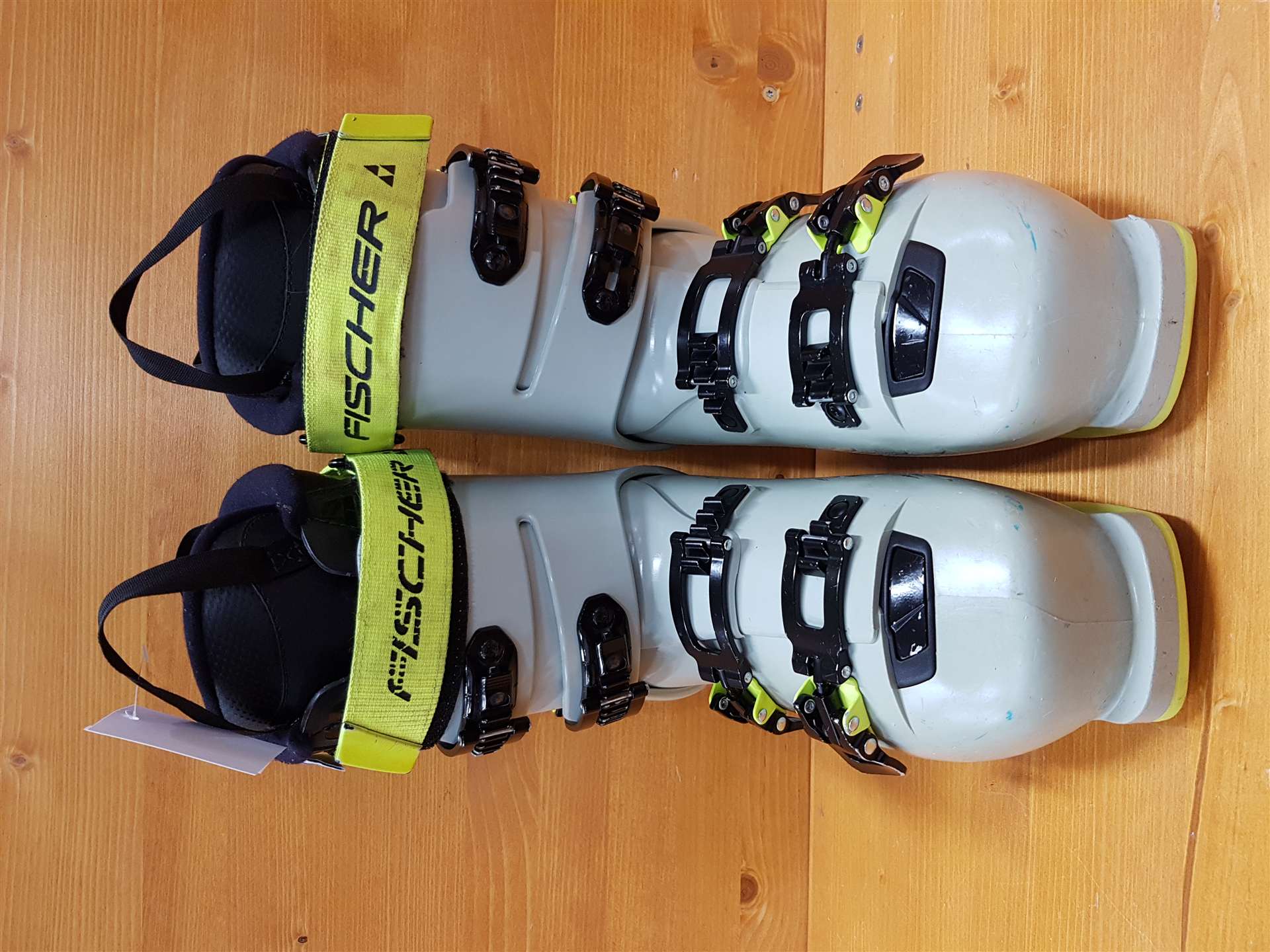 Použité lyžiarky FISCHER RC4 XTR 85