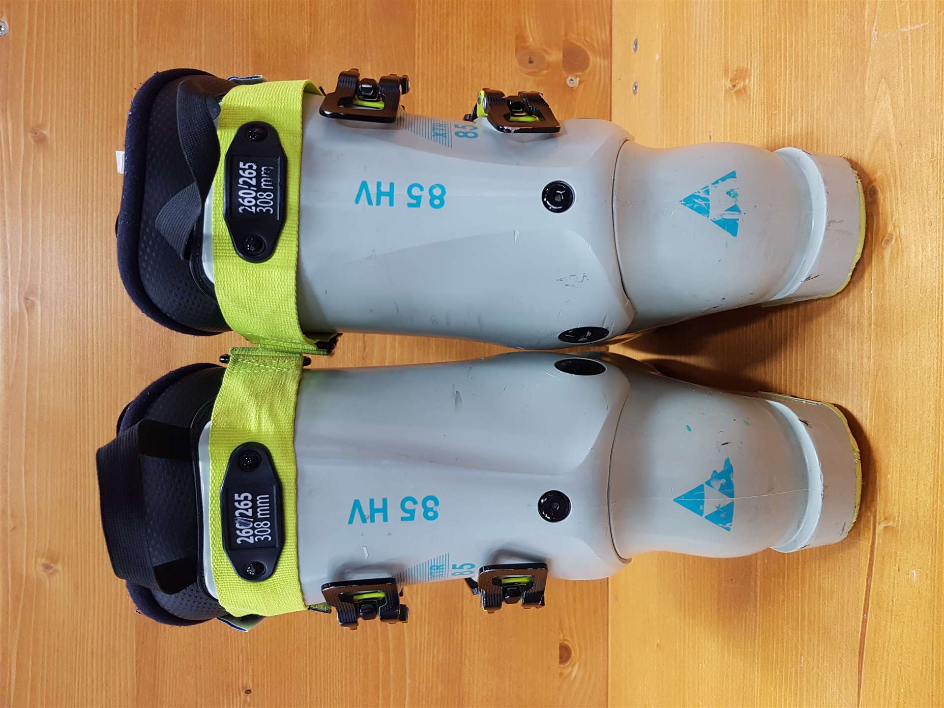 Použité lyžiarky FISCHER RC4 XTR 85