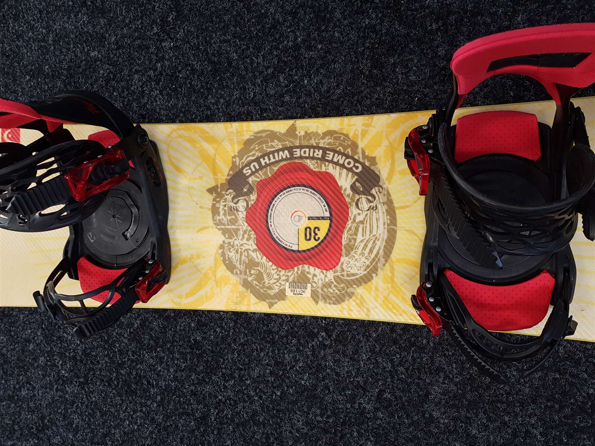 Použitý snowboard HEAD  + viazanie Salomon The Future veľkosť XS/S