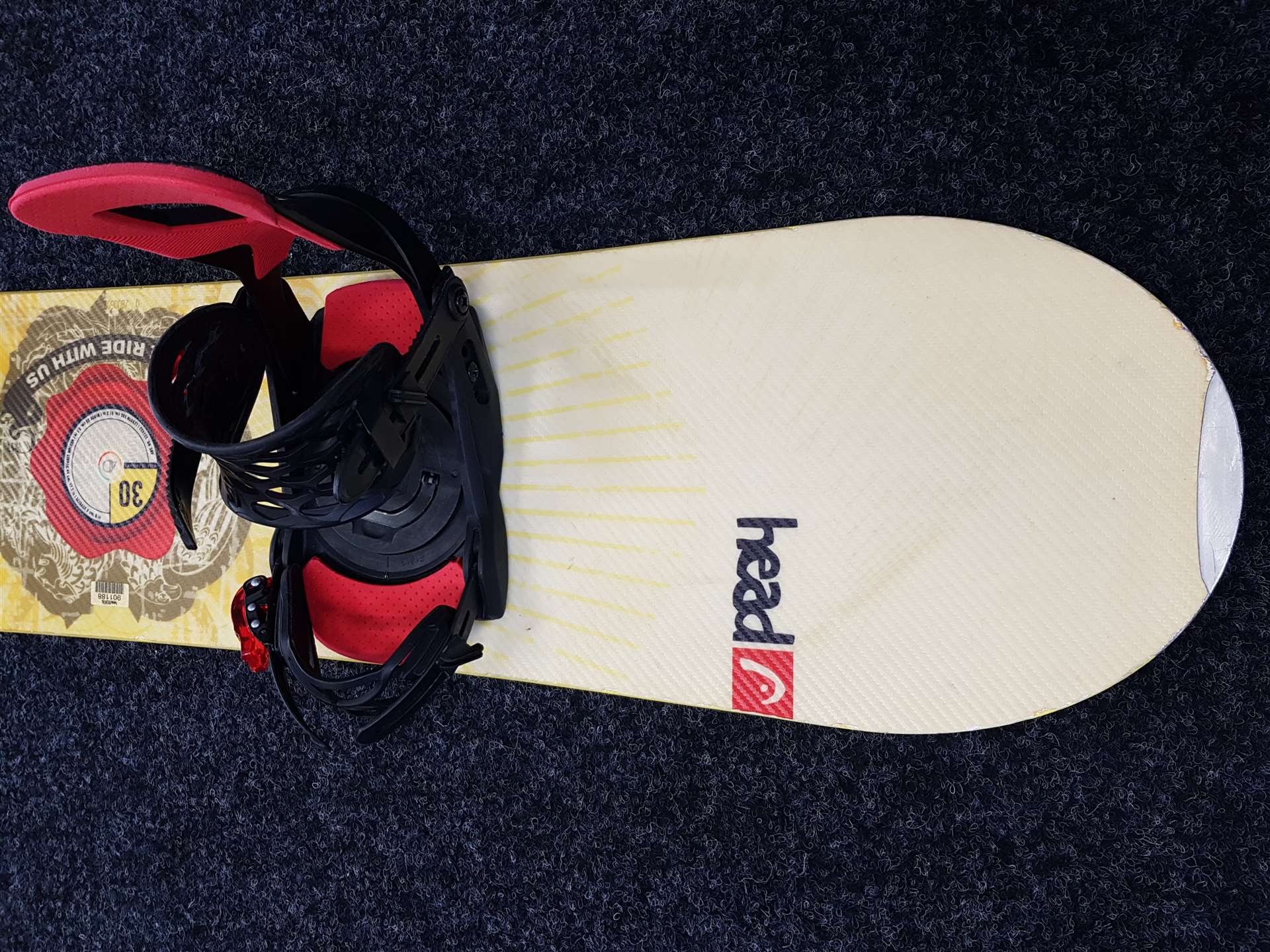 Použitý snowboard HEAD  + viazanie Salomon The Future veľkosť XS/S