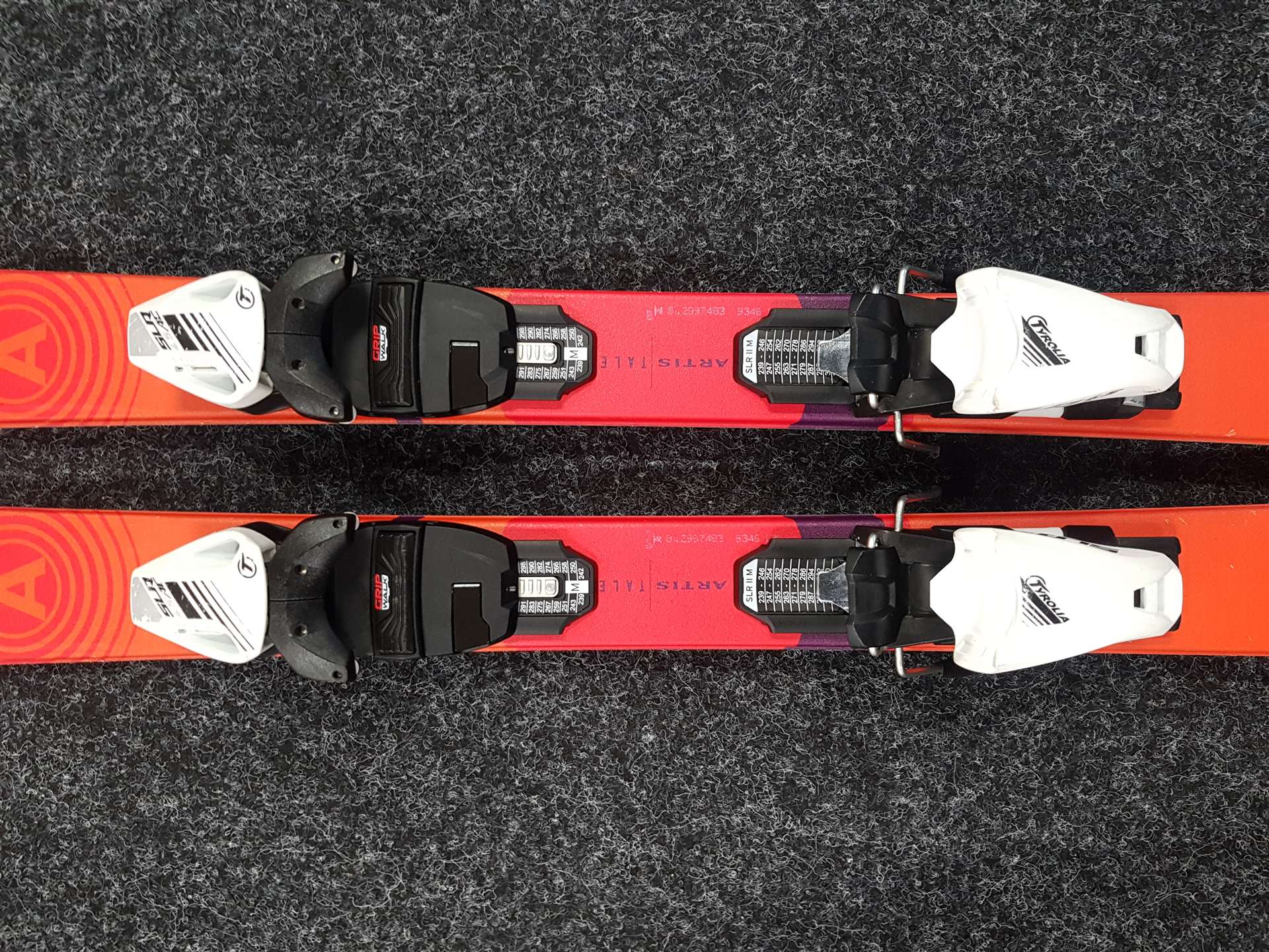 Použité detské lyže ARTIS Talent 120 + viazanie Tyrolia SLR 4,5
