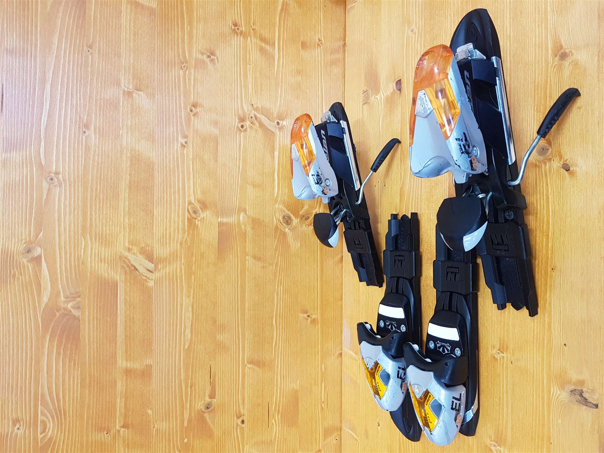 Použité viazanie Elan EL 10 (DIN 10)