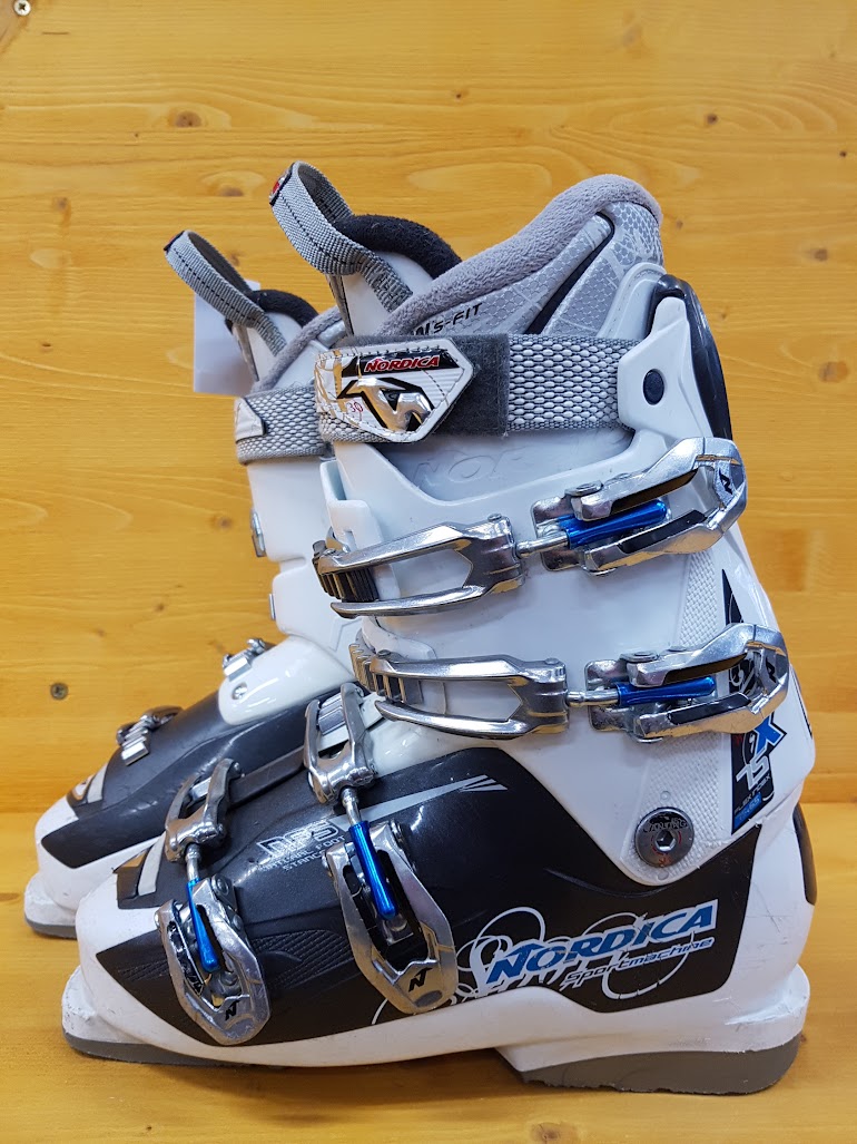 Bazárové lyžiarky NORDICA SportMachine X75