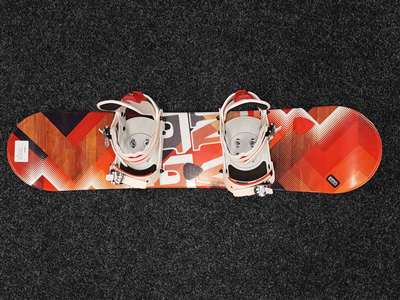 Použitý snowboard ELAN RSJ + nové viazanie Spice Snowboards veľkosť XS/S 