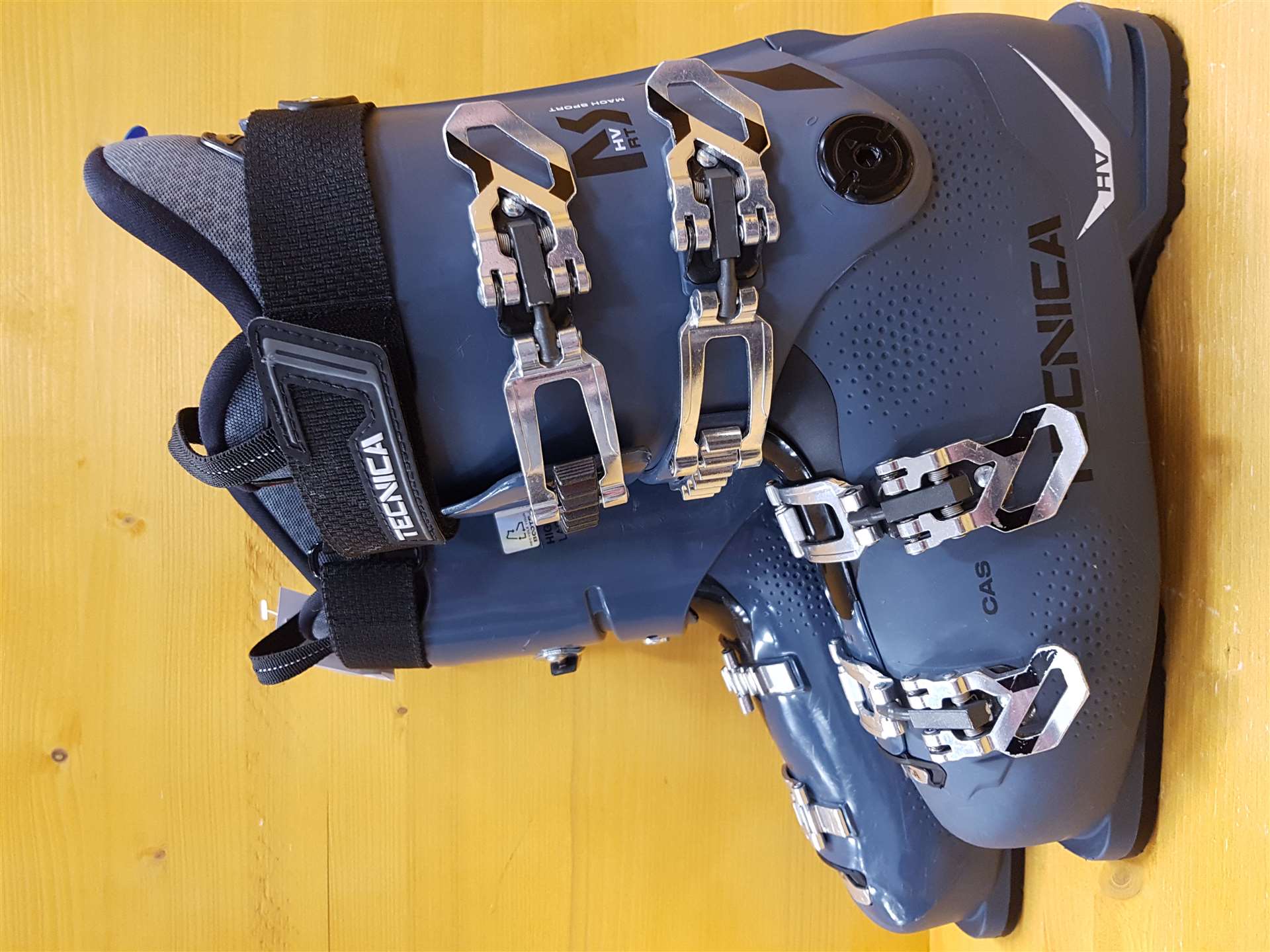 Použité lyžiarky Tecnica HV 80 RT