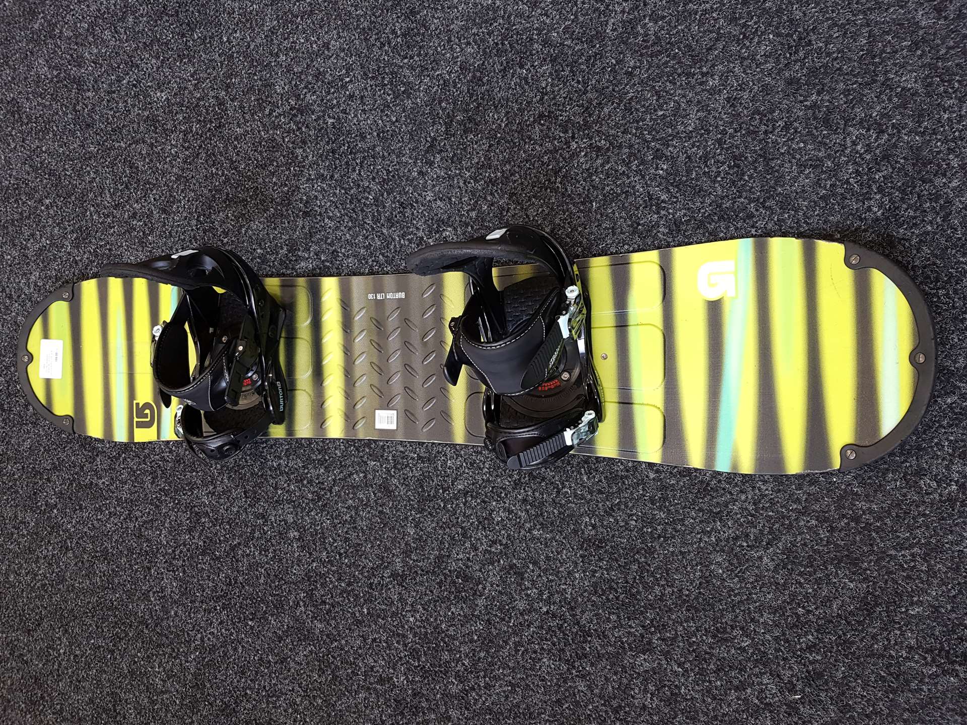 Použitý snowboard BURTON LTR 130 + viazanie Burton veľkosť M