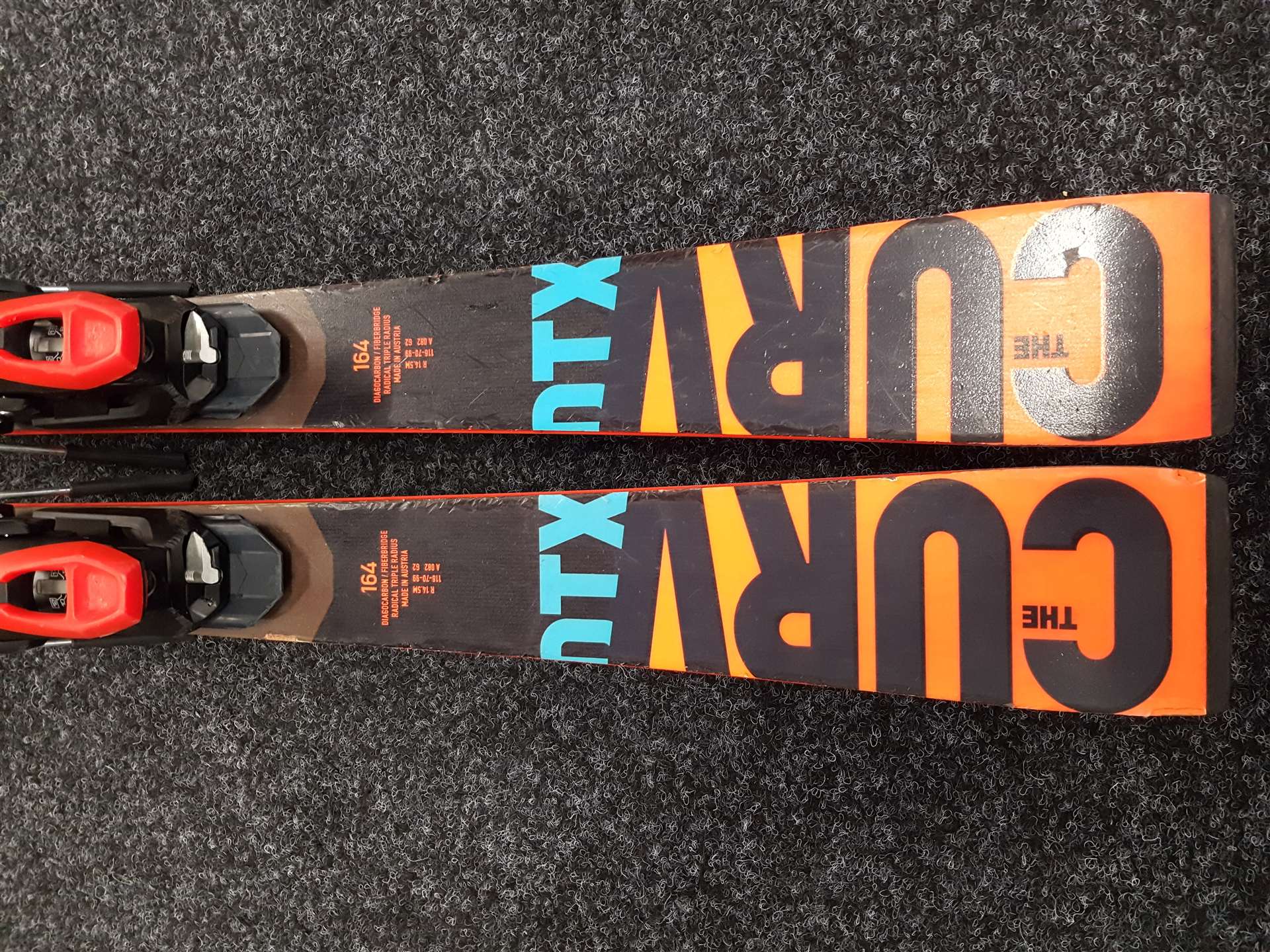 Použité lyže FISCHER The Curv DTX RC4 + viazanie Fischer RSX 12