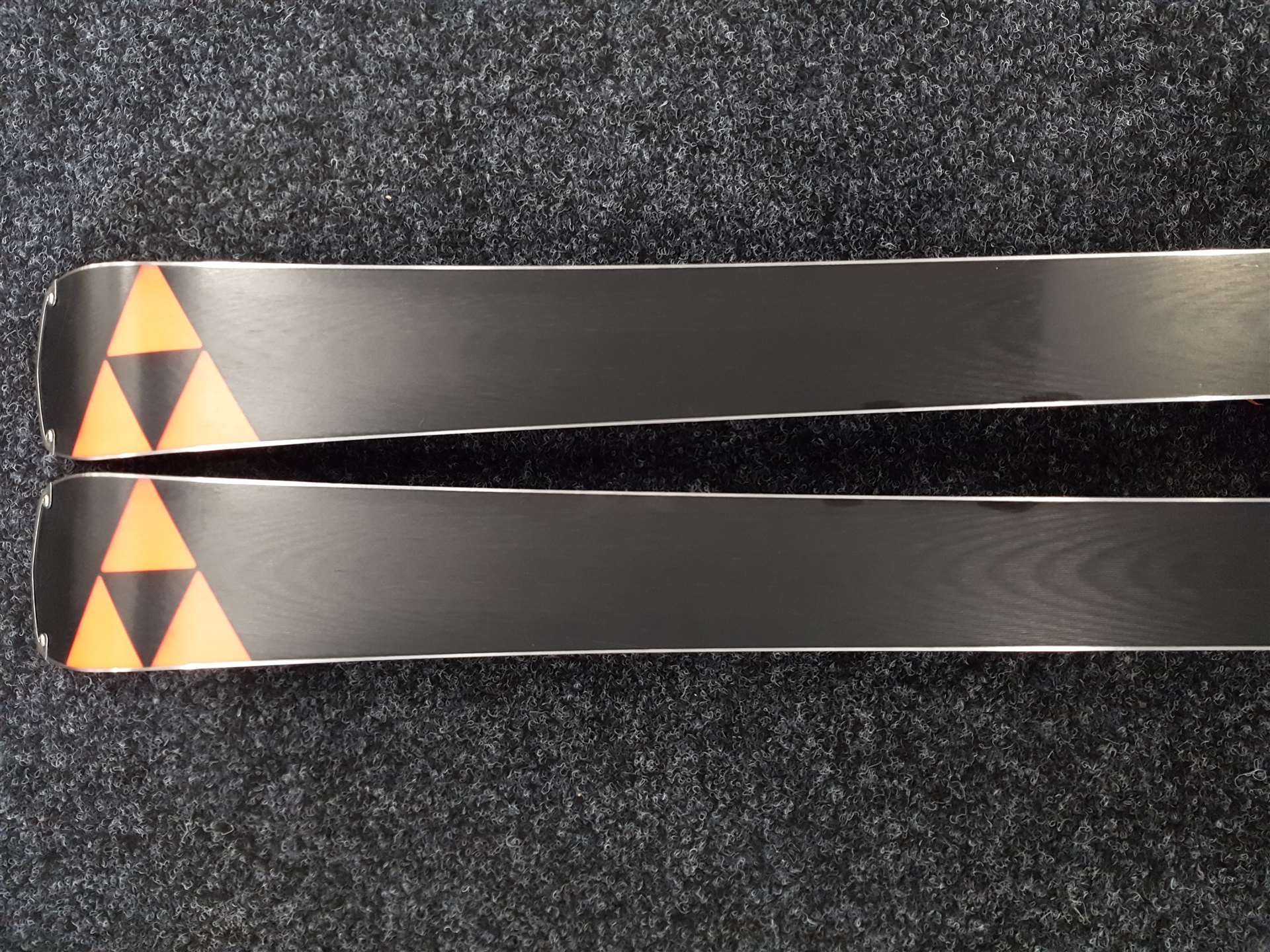 Použité lyže FISCHER The Curv DTX RC4 + viazanie Fischer RSX 12