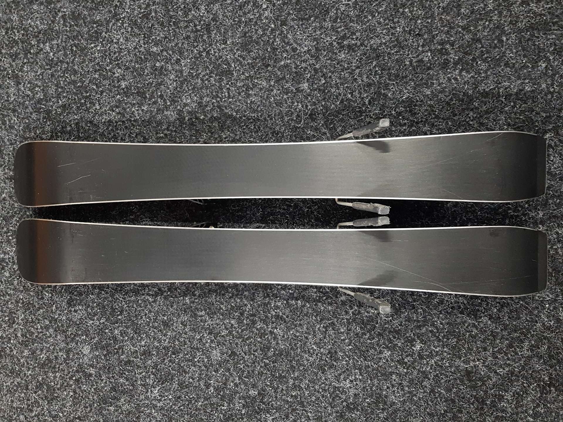 Použité detské lyže SALOMON JR800 + viazanie Salomon CS 4.5