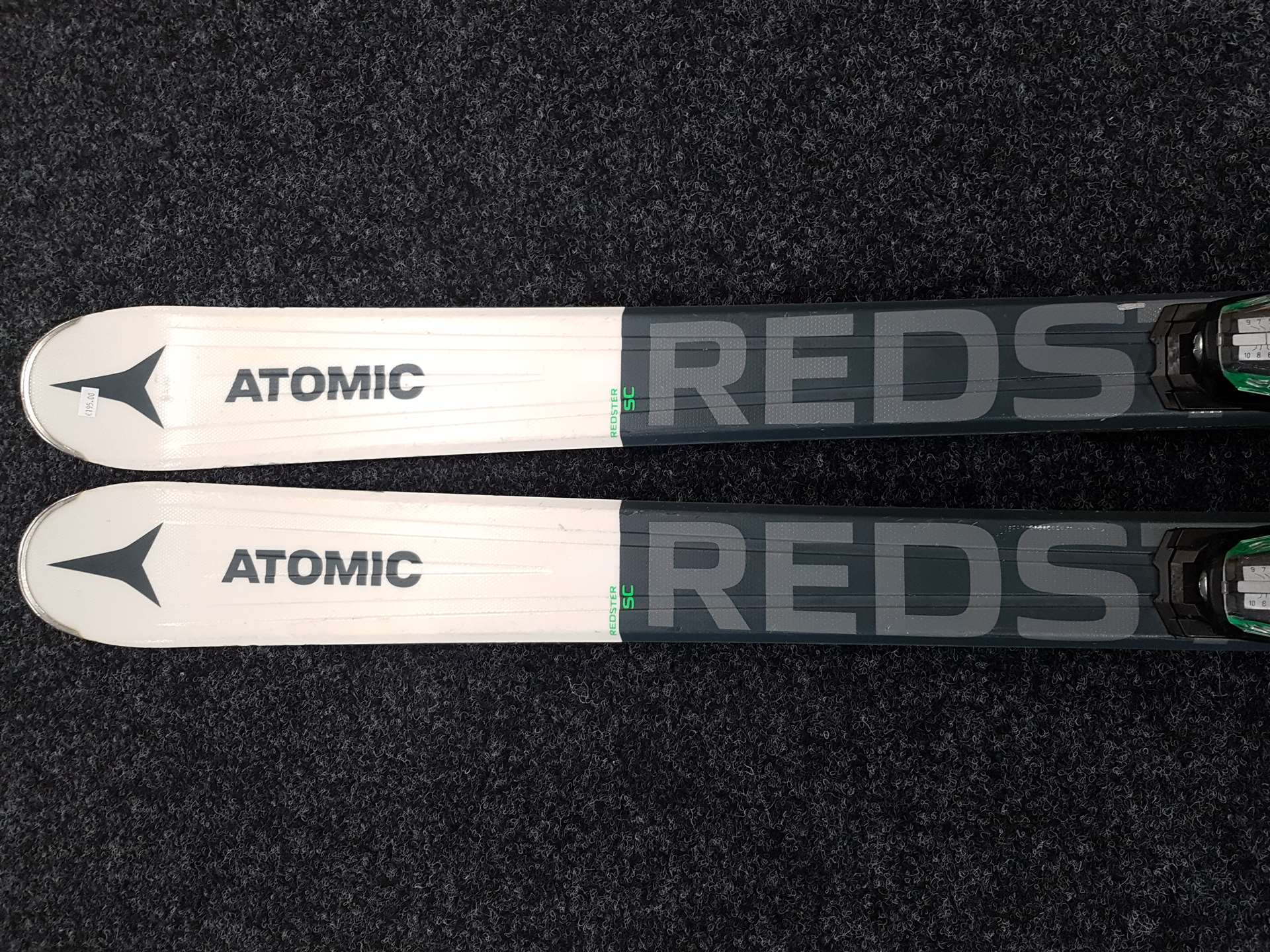 Použité lyže ATOMIC Redster SC + viazanie Atomic M 10