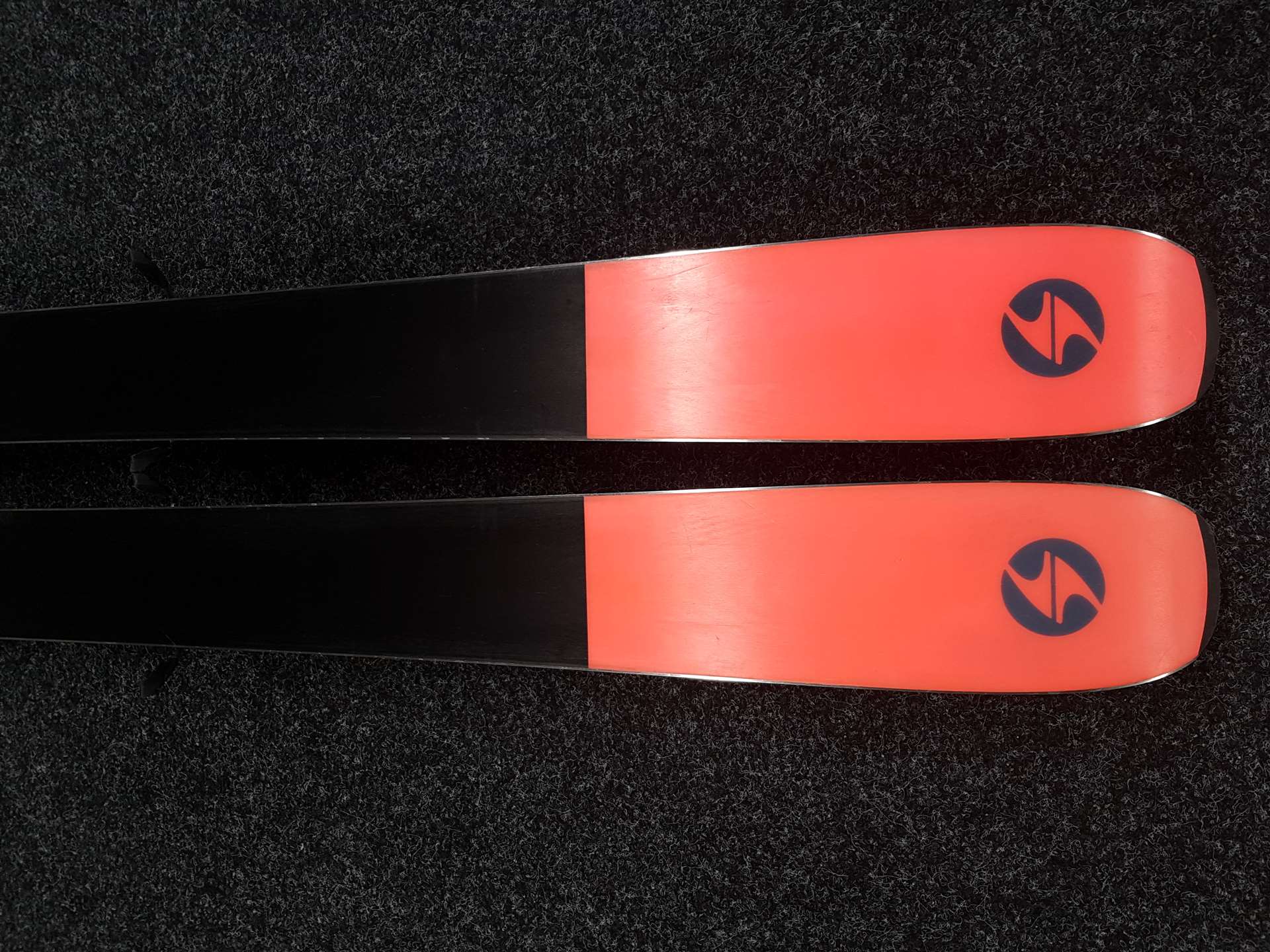 Použité lyže freeride BLIZZARD RUSTLER 10