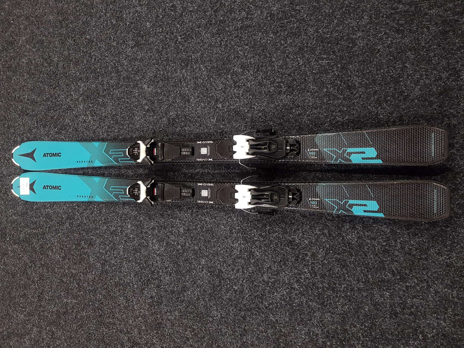 Použité lyže ATOMIC Redster X2 + viazanie Atomic 5.5