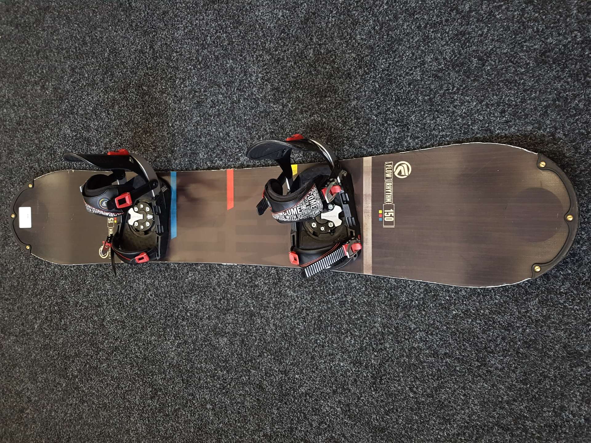 Použitý snowboard FLOW Rhythm + viazanie Head veľkosť M