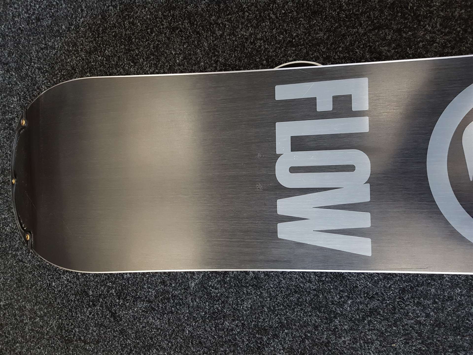 Použitý snowboard FLOW Rhythm + viazanie Head veľkosť M