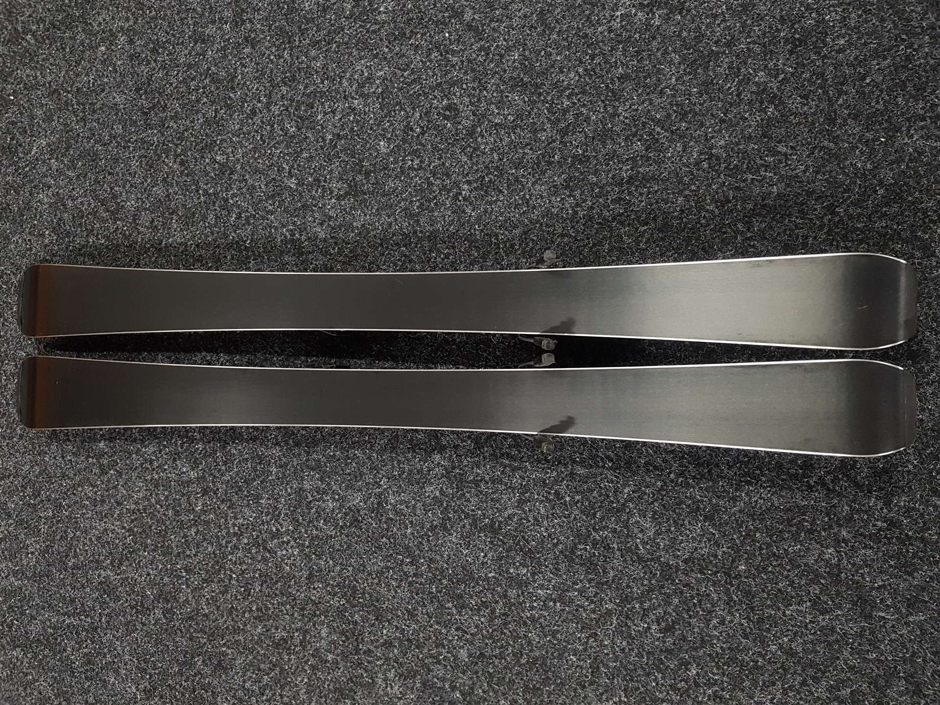 Použité detské lyže SALOMON S/Race + viazanie Salomon 4.5