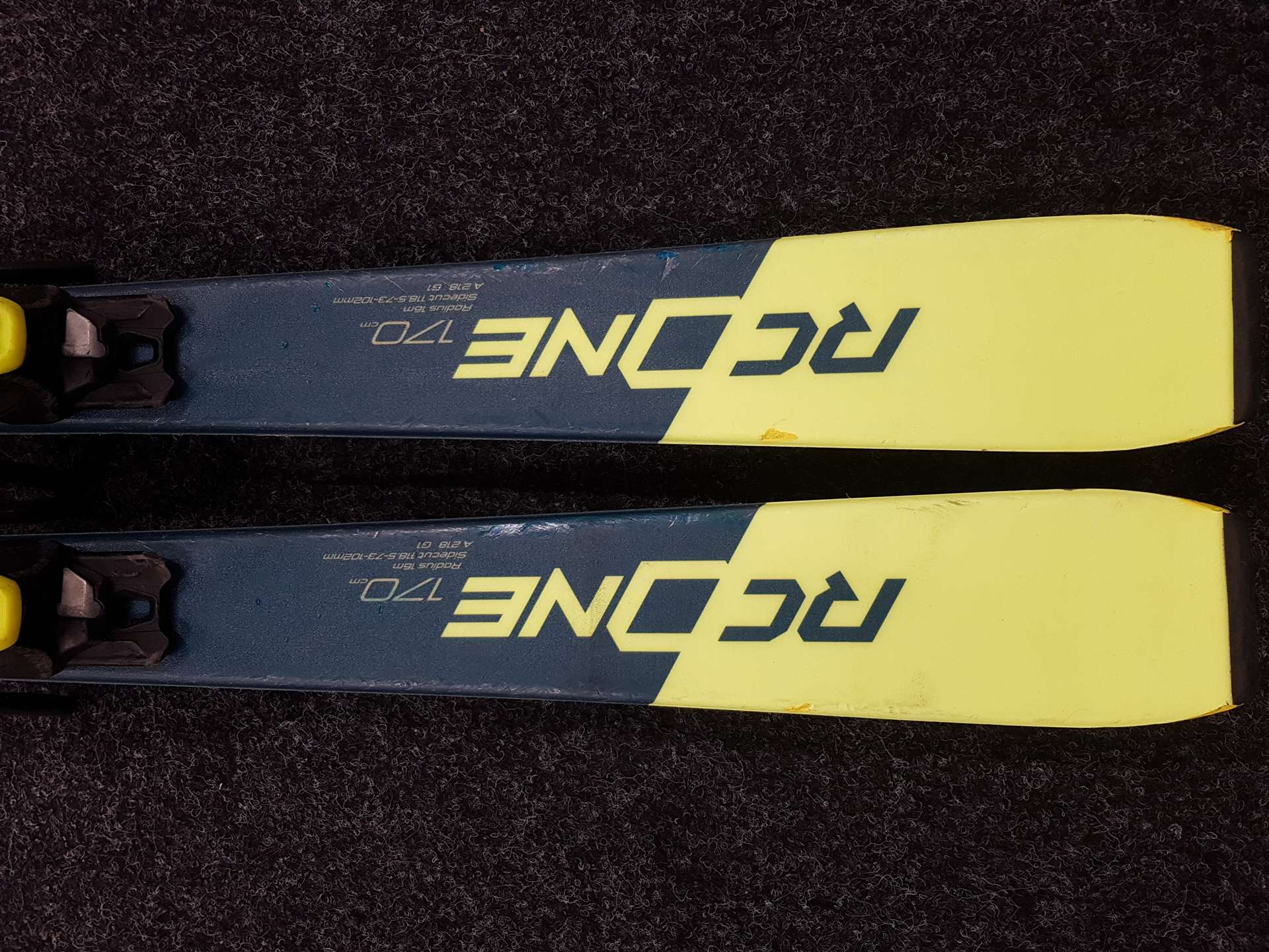 Použité lyže FISCHER RC ONE XTR 73 + viazanie Fischer RS 10