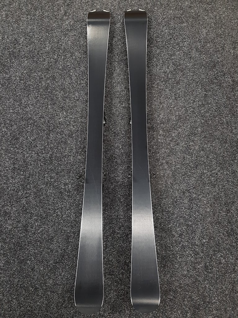 Použité lyže HEAD Super Shape 3.0