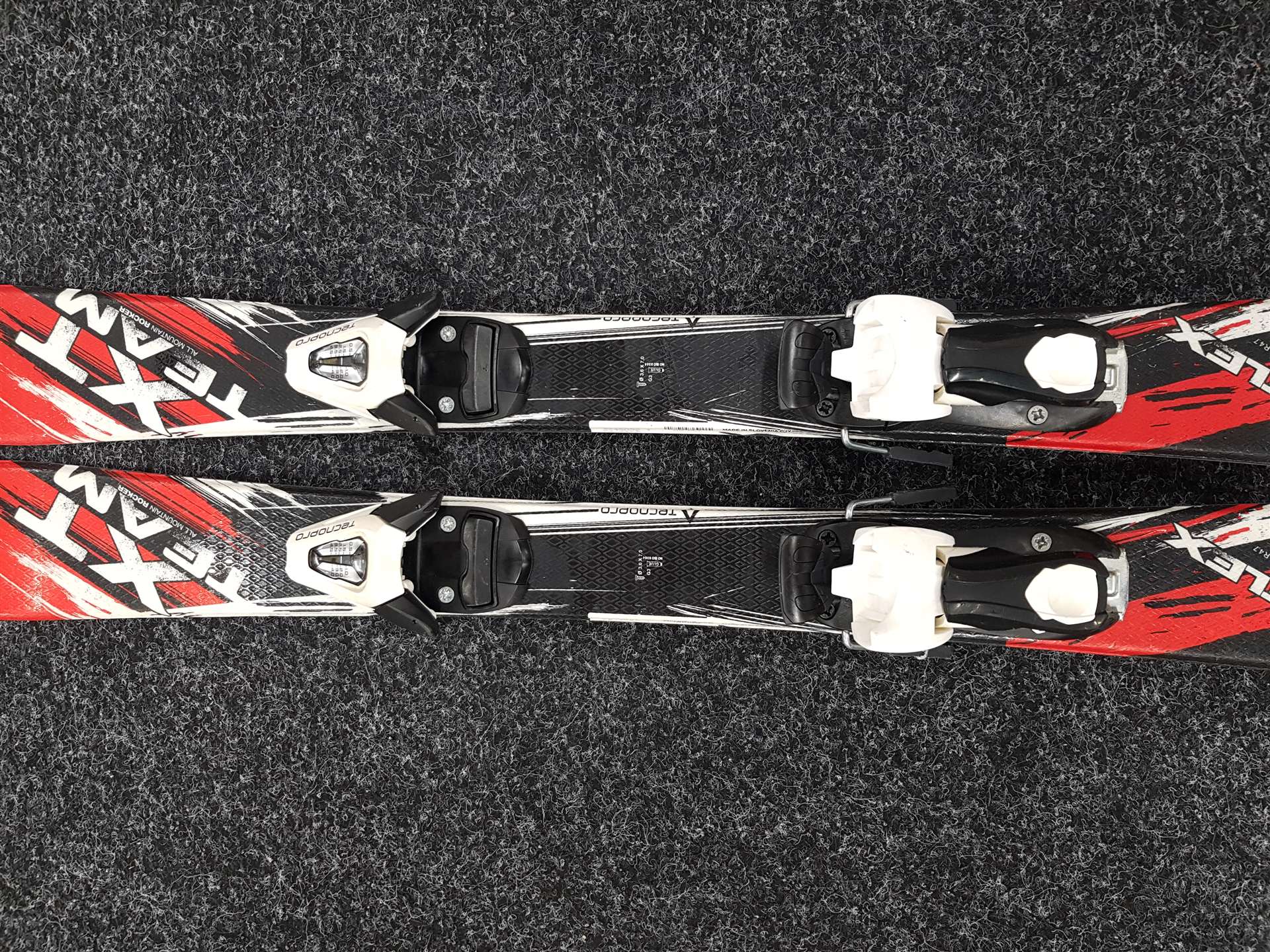 Použité detské lyže TECNOPRO XT Team + viazanie Tecnopro TC45