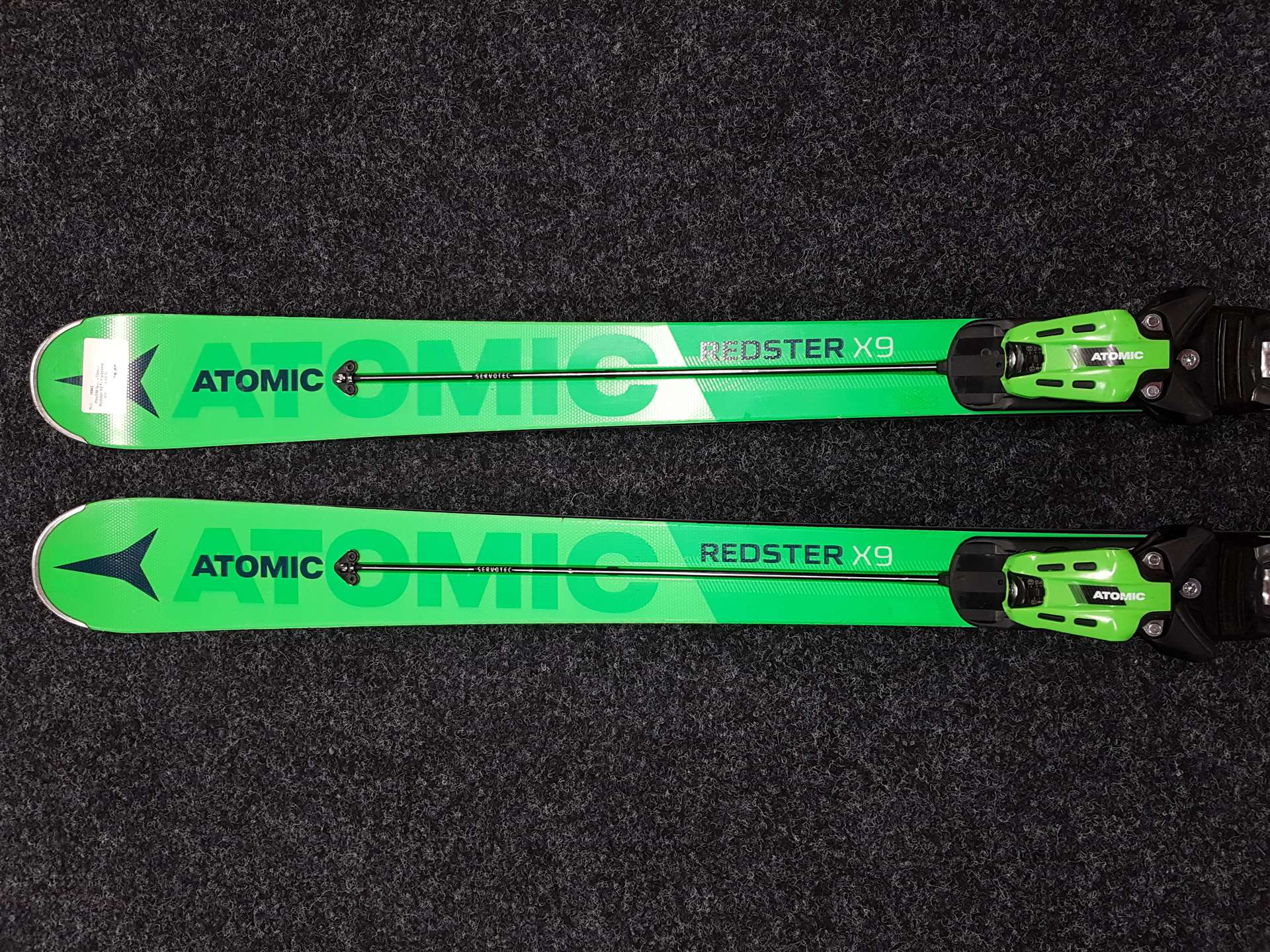 Použité lyže ATOMIC Redster X9 Ti + viazanie Atomic X 12 TL