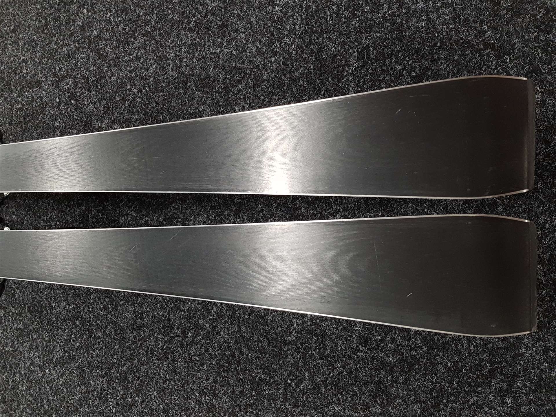 Použité lyže ATOMIC Redster X9 Ti + viazanie Atomic X 12 TL