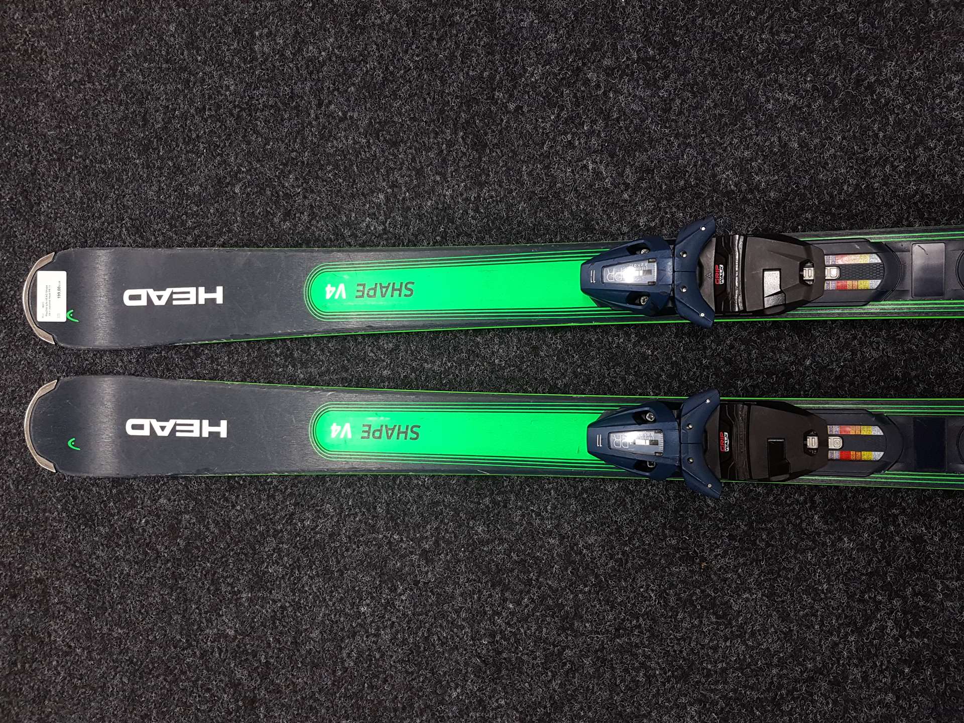 Použité lyže HEAD Shape V4 + viazanie Head PR 11