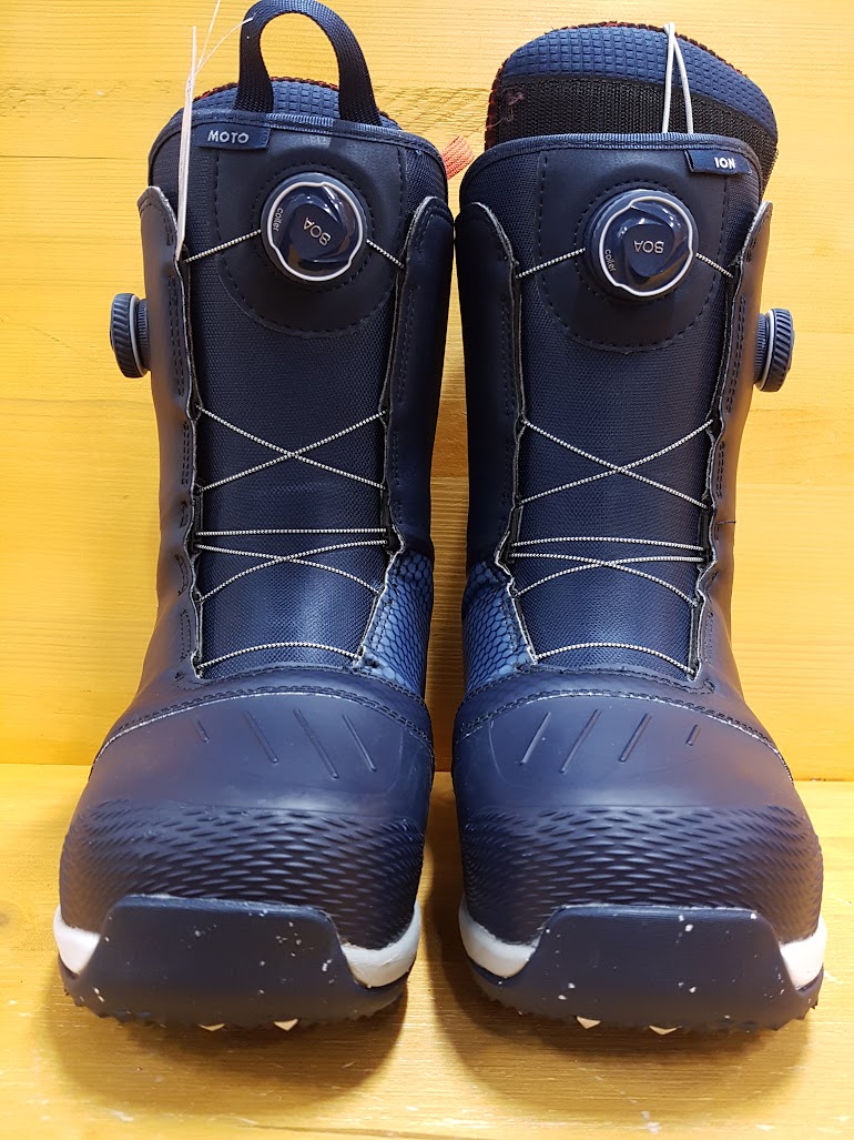 Použité snowboardové topánky Burton Moto