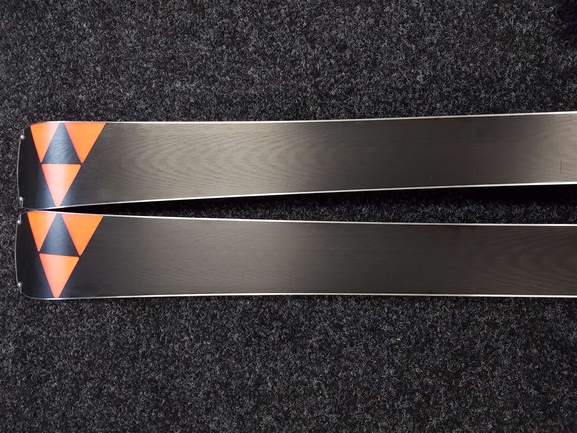 Použité lyže FISCHER The Curv DTX + viazanie Fischer RSX 12