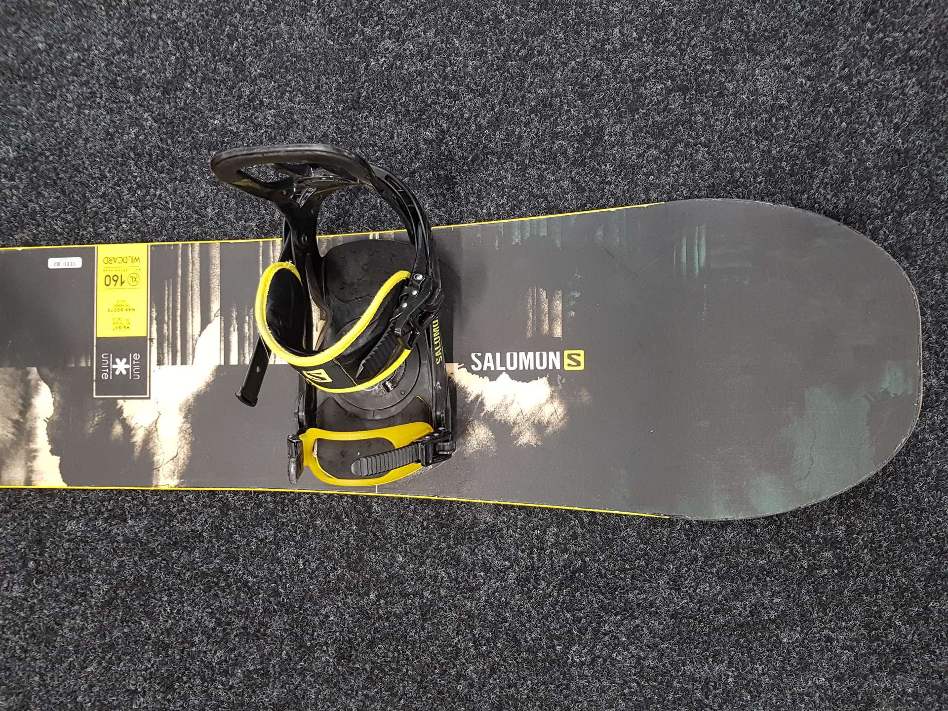 Použitý snowboard Salomon Wild Card + viazanie Salomon veľkosť L
