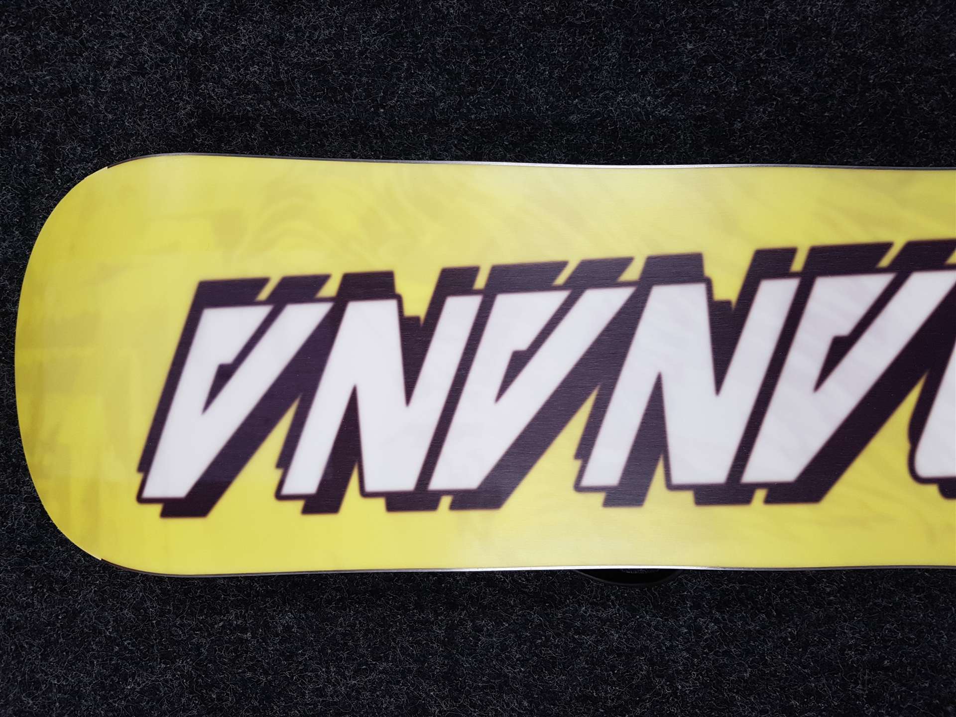 Použitý snowboard LIB TECH SKATE BANANA + viazanie GNU Freedom veľkosť L