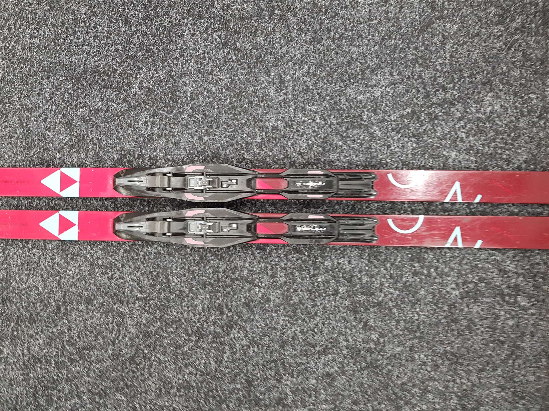 Použité bežecké lyže FISCHER Mystique Crown + viazanie NNN Fischer Control